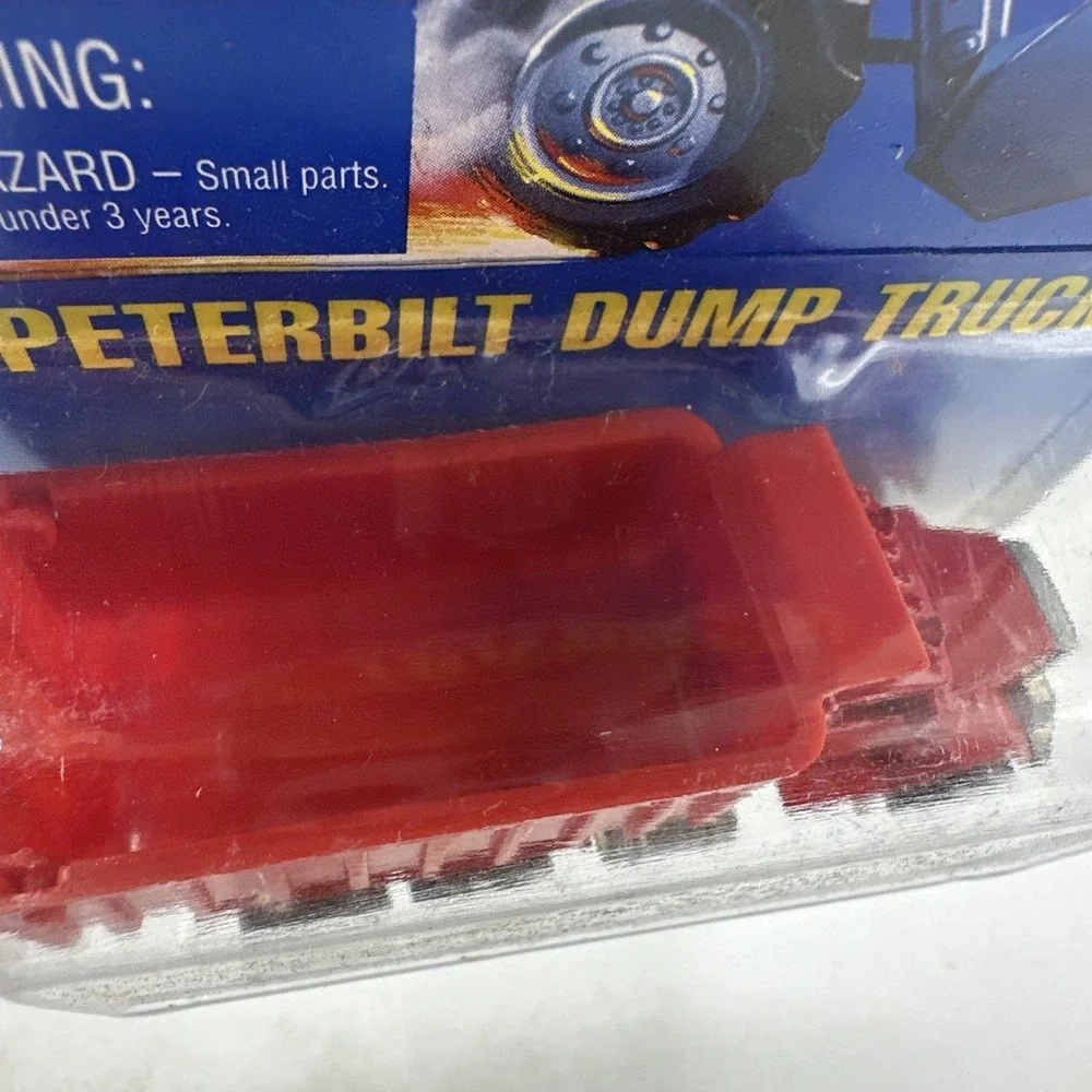 Hot Wheels Peterbilt Dump Truck No. 100 1560 1991 Red